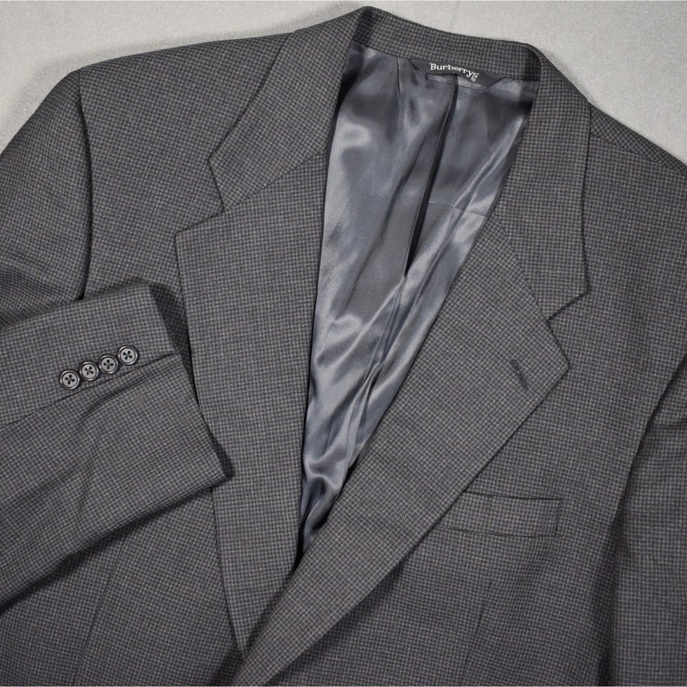 Vintage Burberry's 42R Blazer Sport Coat 100% Wool ACTWU Gray Houndstooth 90s